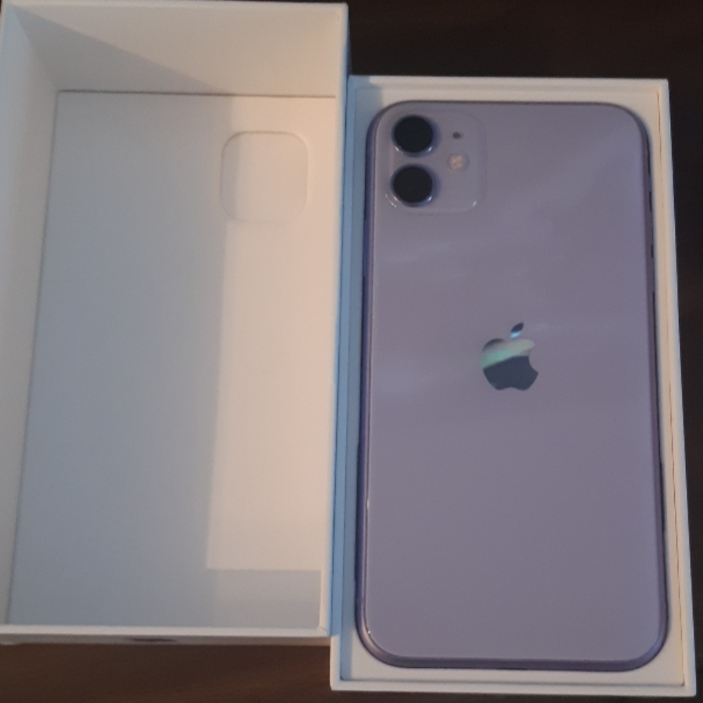 iPhone 11 - Picture 3 of 4